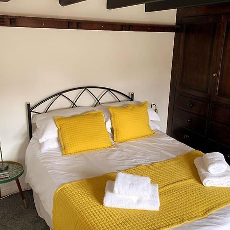 Award Winning Pet Friendly Paddock Cottage Вітбі Екстер'єр фото