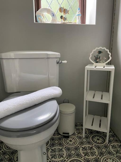 Award Winning Pet Friendly Paddock Cottage Вітбі Екстер'єр фото