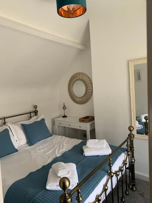 Award Winning Pet Friendly Paddock Cottage Вітбі Екстер'єр фото